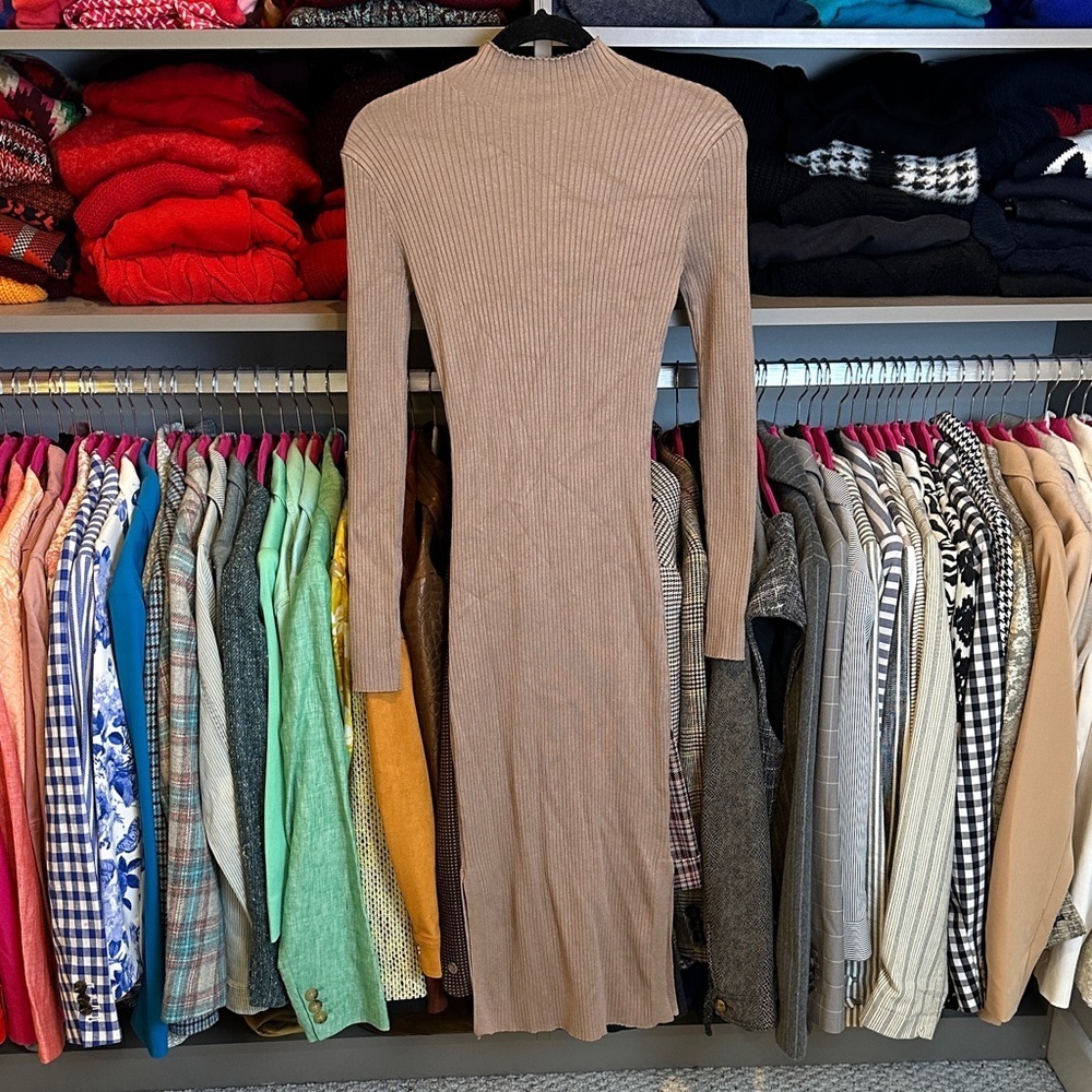 Olive + Oak taupe long sleeve mock neck ribbed body con midi dress size S